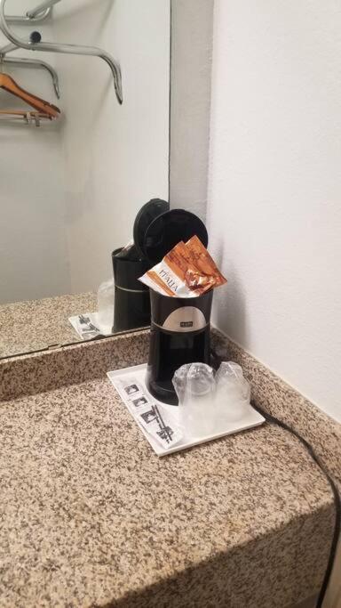 Hotel 2 Queens Beds Hotel Room 127 Stillwater Bagian luar foto
